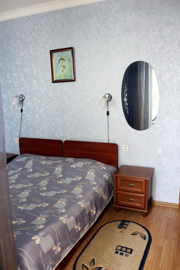Сонячна Hotel ตรุสคาเวตส์ ภายนอก รูปภาพ