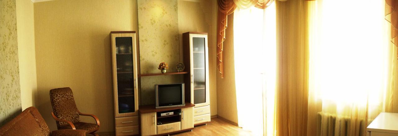 Сонячна Hotel ตรุสคาเวตส์ ภายนอก รูปภาพ