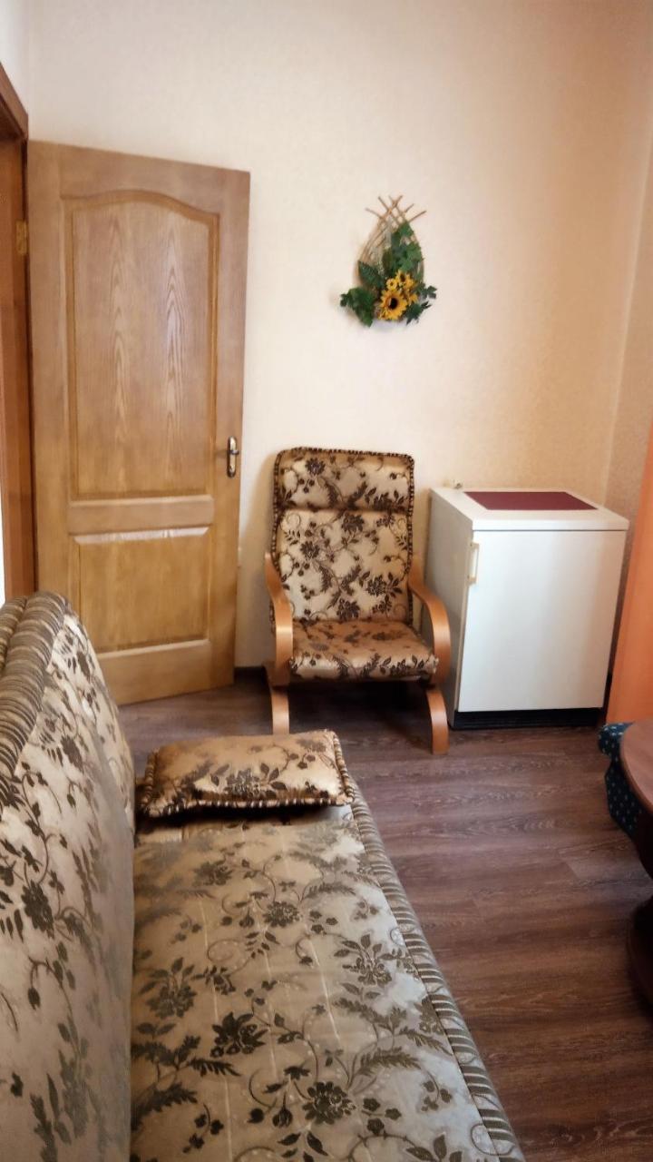 Сонячна Hotel ตรุสคาเวตส์ ภายนอก รูปภาพ
